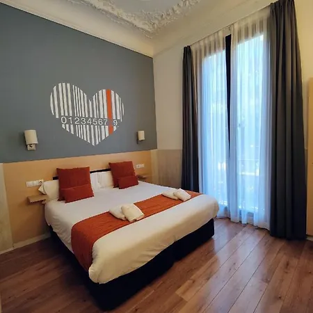 Live Natura (adults Only) Guest house Barcelona