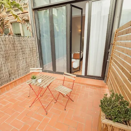 Live Natura (adults Only) Guest house Barcelona